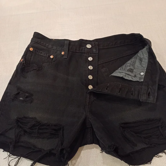 Levis 501 Jean Shorts Womens Size 28 Black Stowaway Distressed Cutoffs - Picture 9 of 16